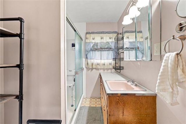 10407 E 30th Terrace, Independence, MO 64052