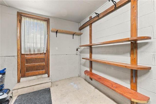10407 E 30th Terrace, Independence, MO 64052