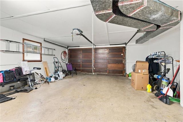 10407 E 30th Terrace, Independence, MO 64052