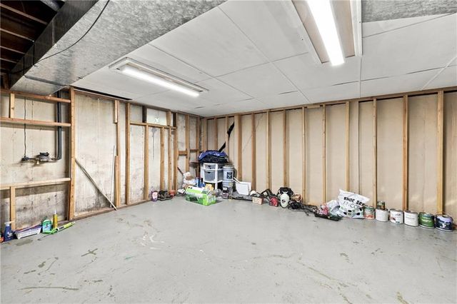 10407 E 30th Terrace, Independence, MO 64052