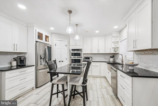 28 STERLING CT, Rockville, MD 20850