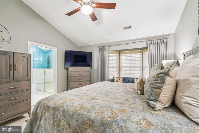 28 STERLING CT, Rockville, MD 20850