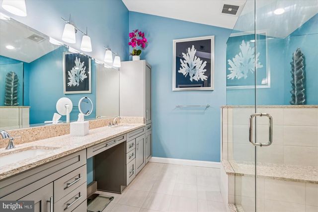 28 STERLING CT, Rockville, MD 20850