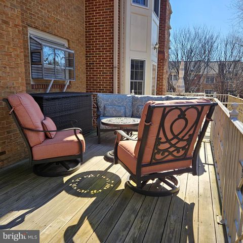 28 STERLING CT, Rockville, MD 20850