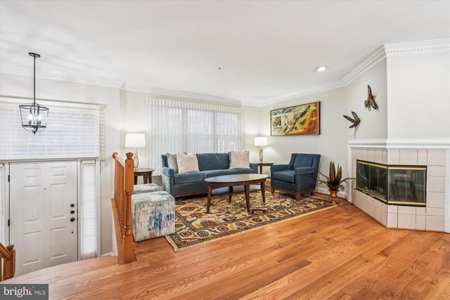 28 STERLING CT, Rockville, MD 20850