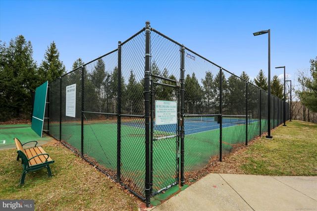 28 STERLING CT, Rockville, MD 20850