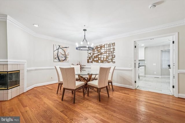 28 STERLING CT, Rockville, MD 20850