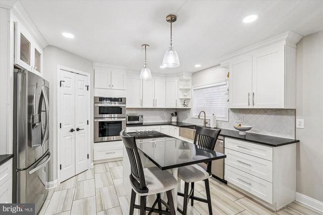 28 STERLING CT, Rockville, MD 20850