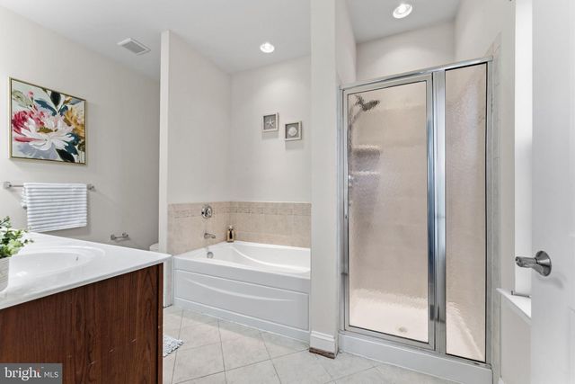 5846 DONOVAN LN, Ellicott City, MD 21043