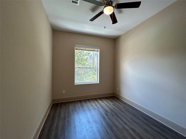 230 T C Jester Boulevard AA.192, Houston, TX 77007