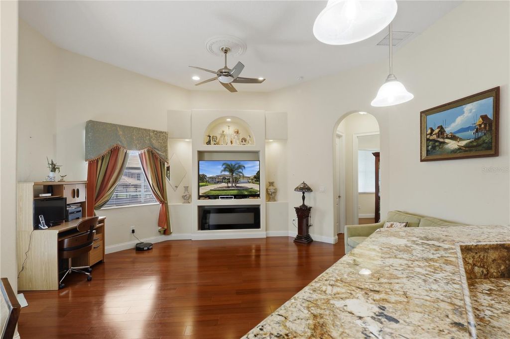 Image 12 of property listing at 15 FLEMING COURT, Palm Coast, FL 32137