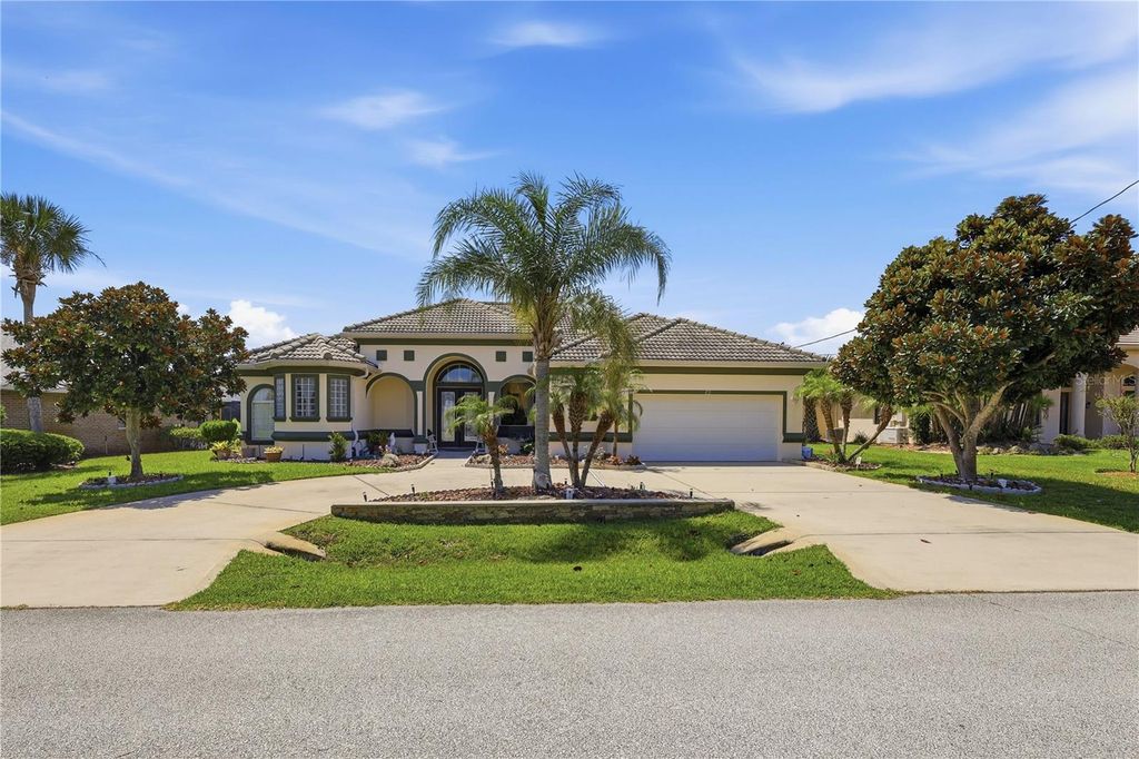 Image 43 of property listing at 15 FLEMING COURT, Palm Coast, FL 32137