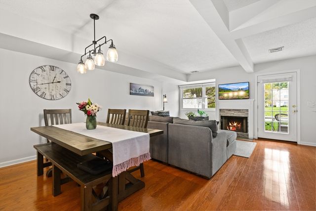 29 Merganser Way 29, Walpole, MA 02081