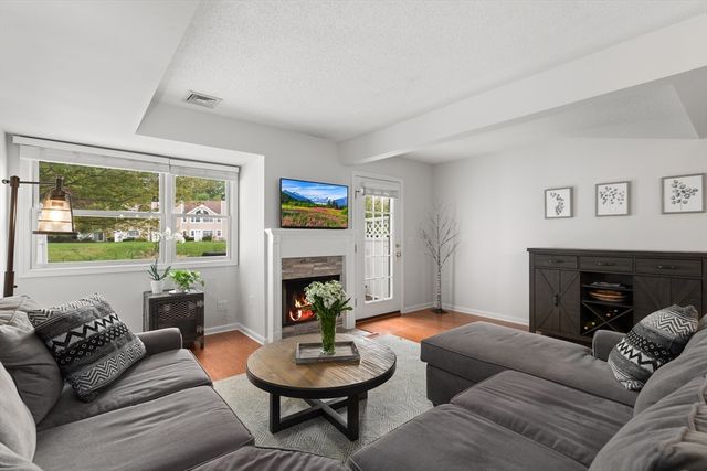 29 Merganser Way 29, Walpole, MA 02081