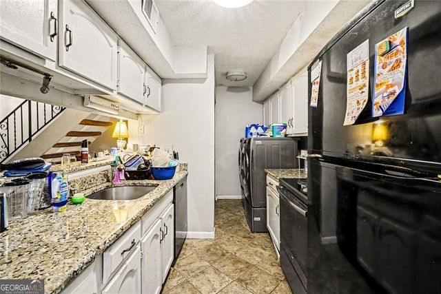 1345 Old Coach Road SW 15, Marietta, GA 30008