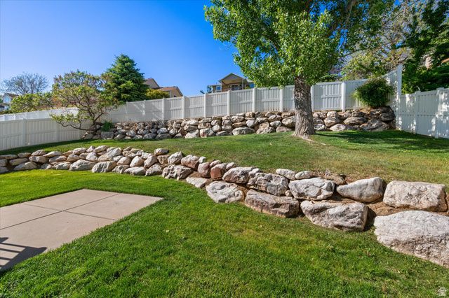 394 E 3550 N, North Ogden, UT 84414