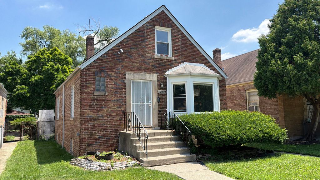 10939 S Normal Avenue, Chicago, IL 60628