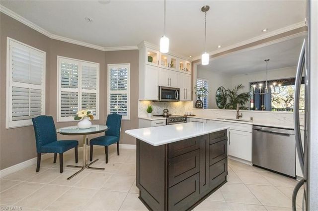 770 Regency Reserve CIR # 1803, Naples, FL 34119