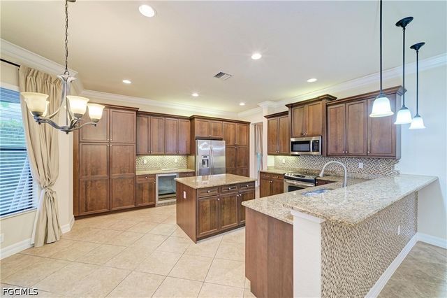 3701 Pleasant Springs DR, Naples, FL 34119