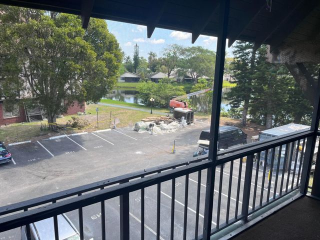 3720 Inverrary Drive 3y, Lauderhill, FL 33319