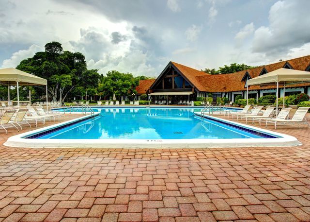 3720 Inverrary Drive 3y, Lauderhill, FL 33319