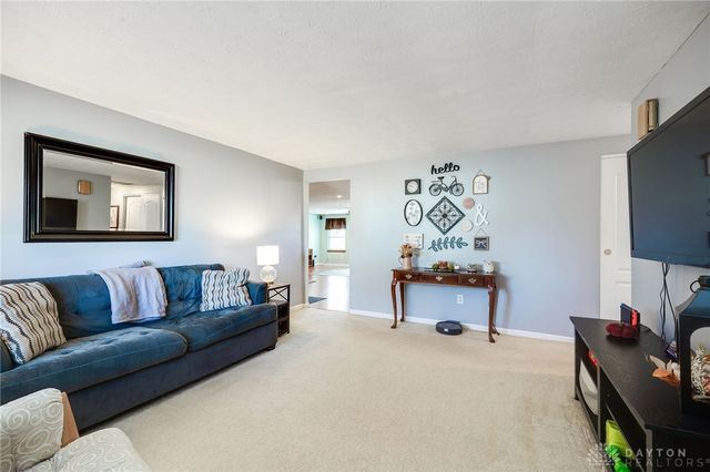 817 Southview Drive, Englewood, OH 45322