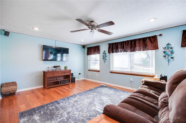 817 Southview Drive, Englewood, OH 45322