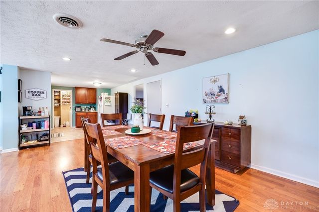 817 Southview Drive, Englewood, OH 45322