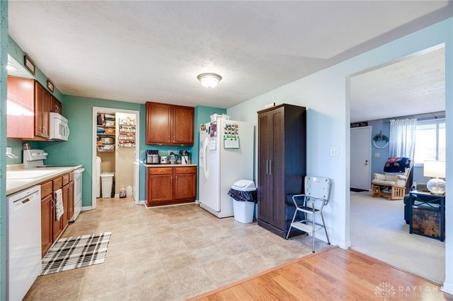 817 Southview Drive, Englewood, OH 45322