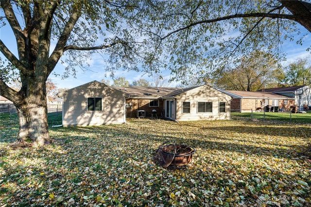 817 Southview Drive, Englewood, OH 45322