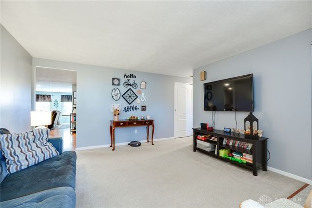 817 Southview Drive, Englewood, OH 45322