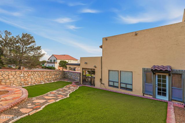 504 TWIN OAKS Place, El Paso, TX 79912