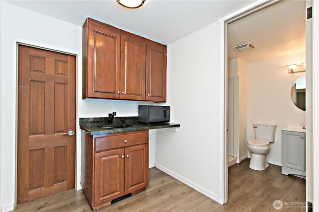 3228 SW 97th Street, Seattle, WA 98126