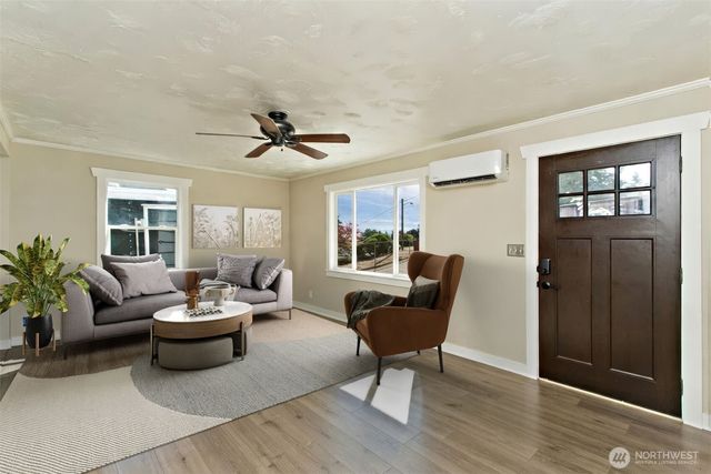 3228 SW 97th Street, Seattle, WA 98126
