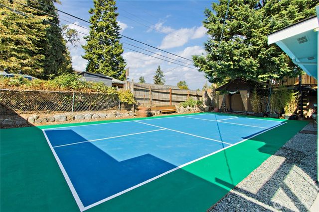3228 SW 97th Street, Seattle, WA 98126