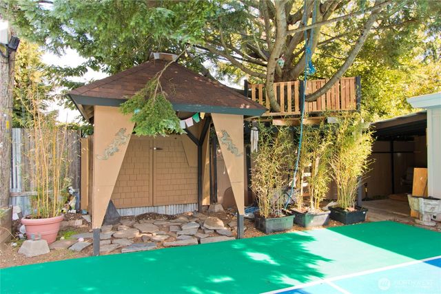 3228 SW 97th Street, Seattle, WA 98126