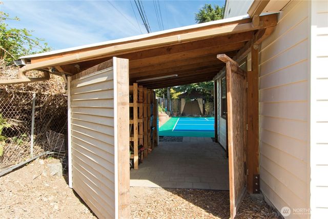 3228 SW 97th Street, Seattle, WA 98126