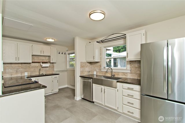 3228 SW 97th Street, Seattle, WA 98126