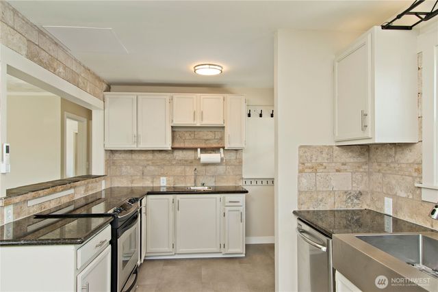 3228 SW 97th Street, Seattle, WA 98126