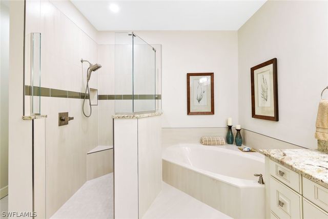 24300 Sandpiper Isle WAY 202, Bonita Springs, FL 34134