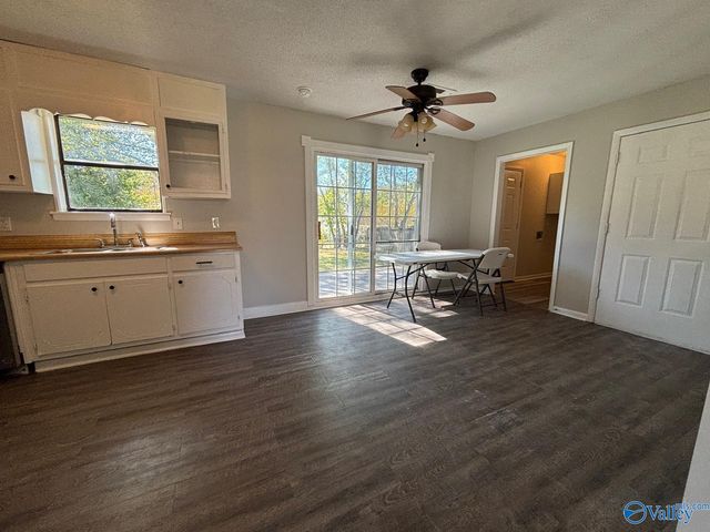 812 Mitwede Street, Hartselle, AL 35640