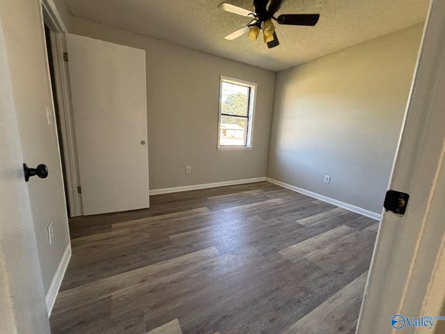 812 Mitwede Street, Hartselle, AL 35640