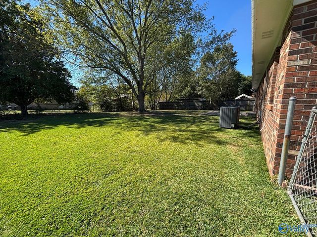 812 Mitwede Street, Hartselle, AL 35640