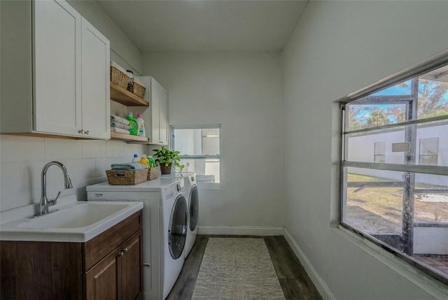 599 CAROLINA AVENUE, Fort Myers, FL 33905