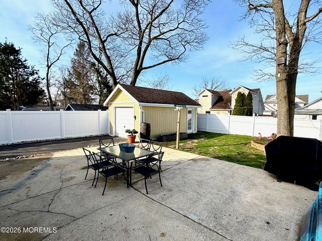 59 Pinehurst Road, Brick, NJ 08723