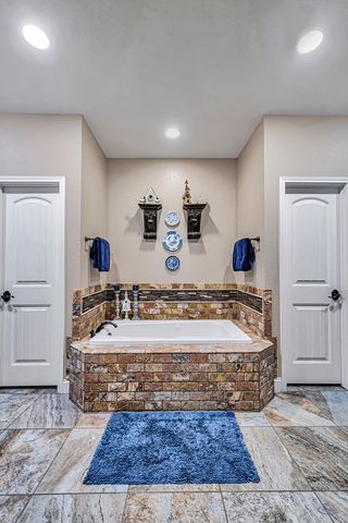 1210 S County Rd 1117, Midland, TX 79706