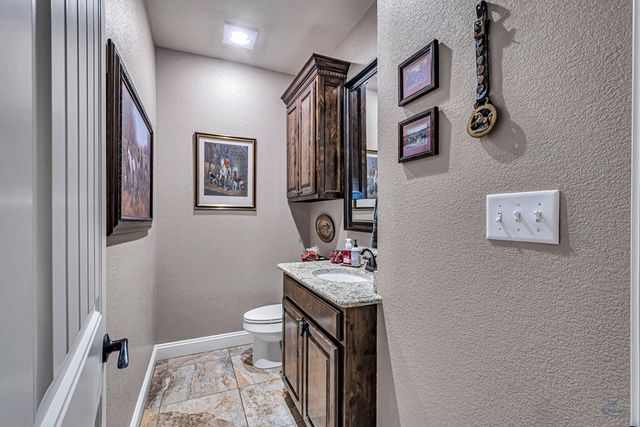 1210 S County Rd 1117, Midland, TX 79706