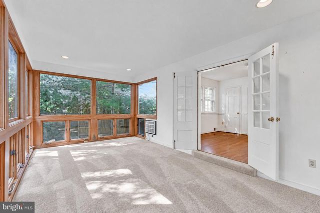 1719 OAK LN, Mclean, VA 22101
