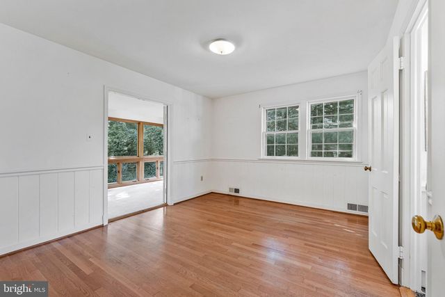 1719 OAK LN, Mclean, VA 22101