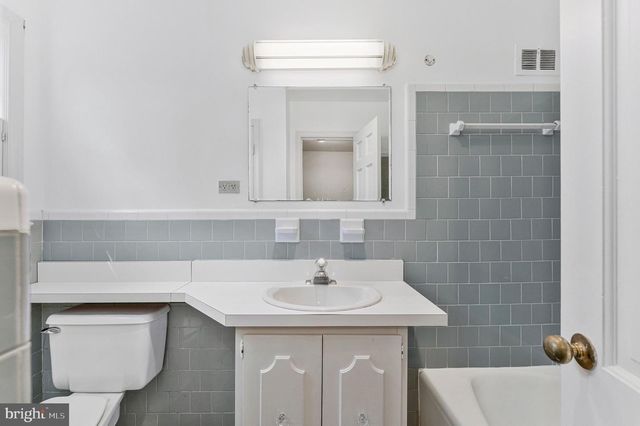 1719 OAK LN, Mclean, VA 22101